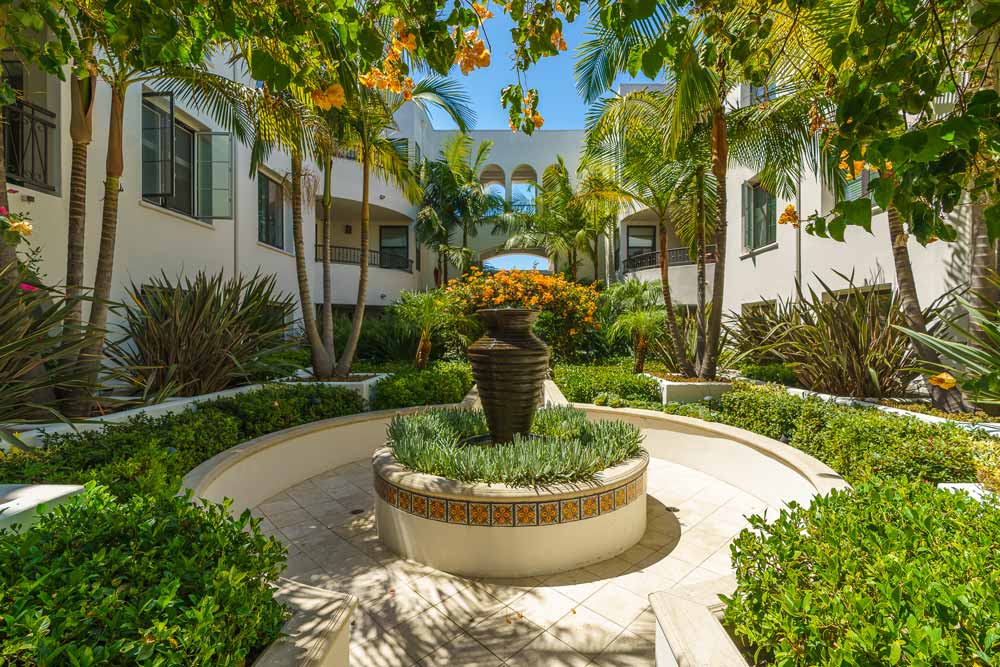 Picture of the interior courtyards.